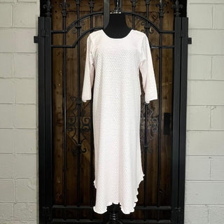 Simple Pleasures 3/4 Sleeve 3/4 Length Dot Gown