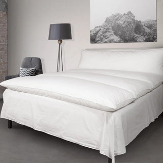 Ogallala Traditional Featherbed