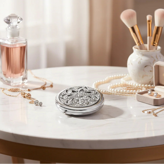 Olivia Riegel Windsor Compact