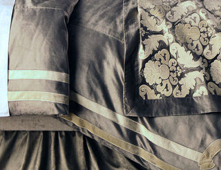 Lili Alessandra Versailles Silver Velvet w/Ivory Velvet Duvet Cover